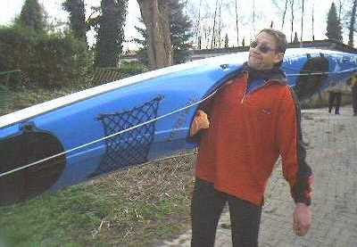 Und zu Fuß (zum Wasser)